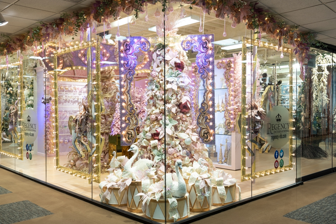 Christmas Showroom Theme Carousel Garden