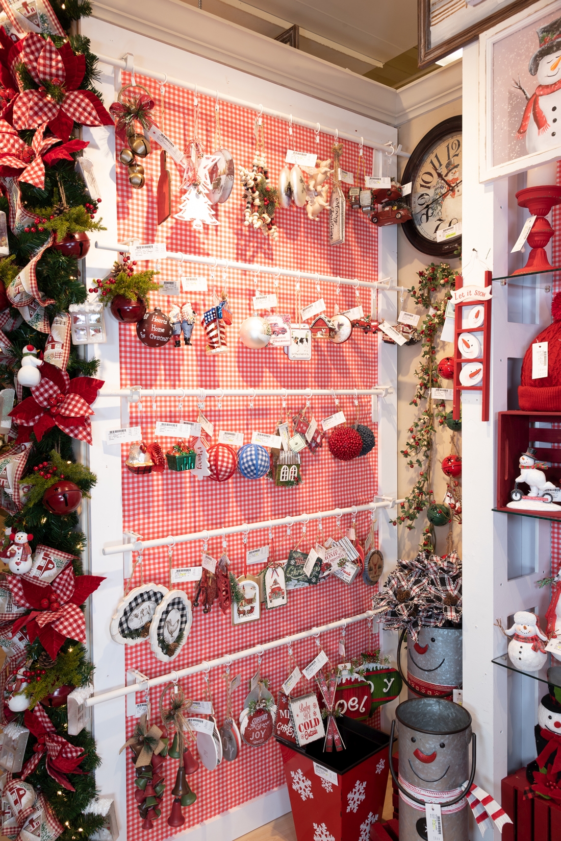 Christmas Showroom Theme Chillin' at Home