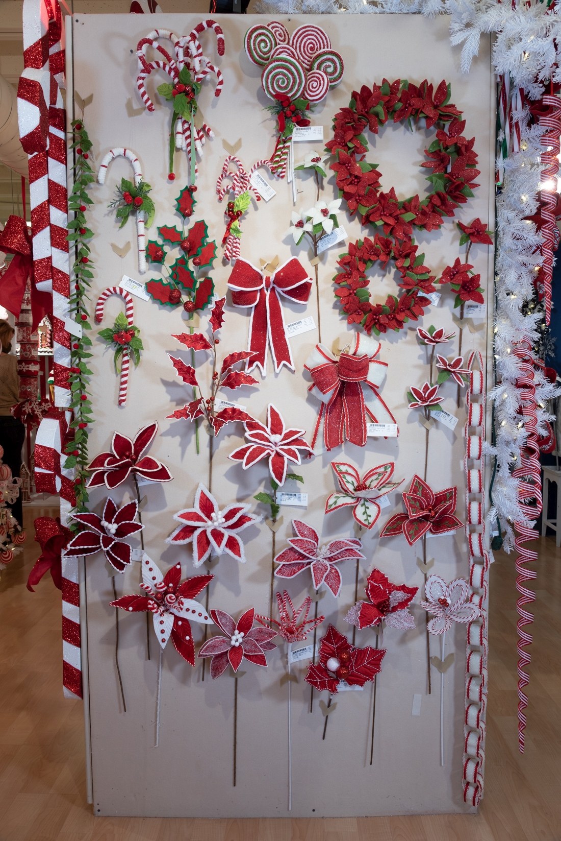 Christmas Showroom Theme Peppermint Lane